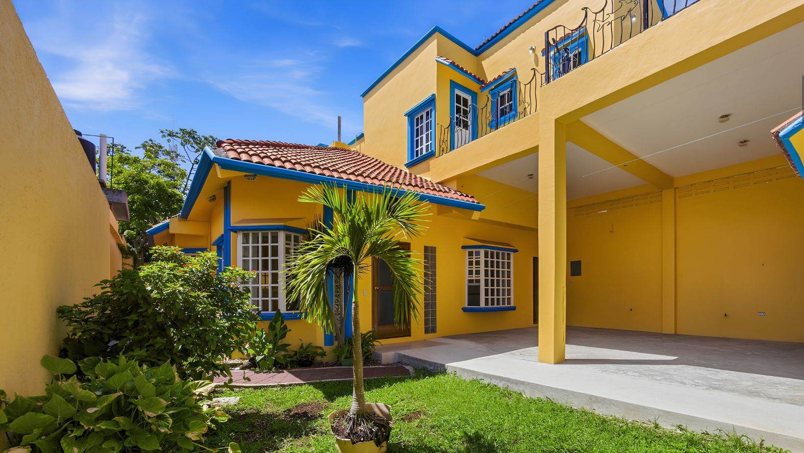 The-yellow-cozumel-house-newsletter